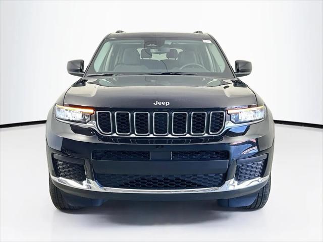 2023 Jeep Grand Cherokee L Laredo 4x2