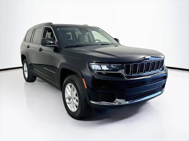 2023 Jeep Grand Cherokee L Laredo 4x2
