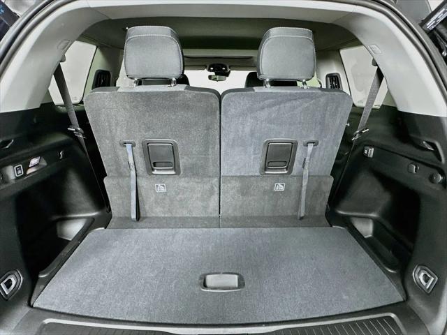 2023 Jeep Grand Cherokee L Laredo 4x2
