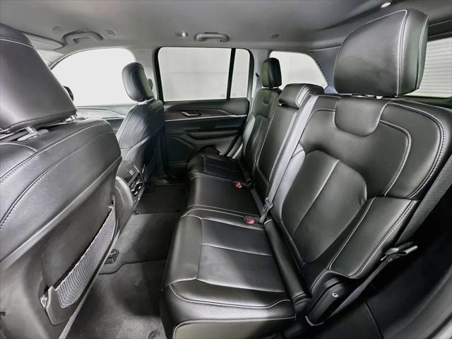 2023 Jeep Grand Cherokee Limited 4x2