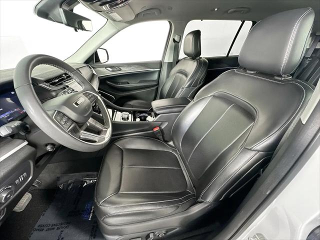 2023 Jeep Grand Cherokee L Limited 4x2
