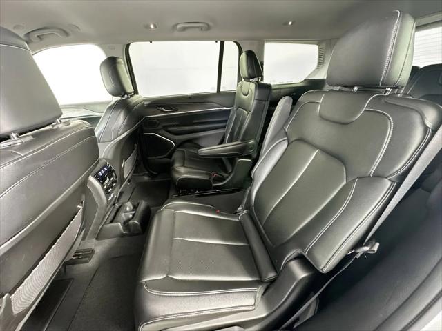 2023 Jeep Grand Cherokee L Limited 4x2