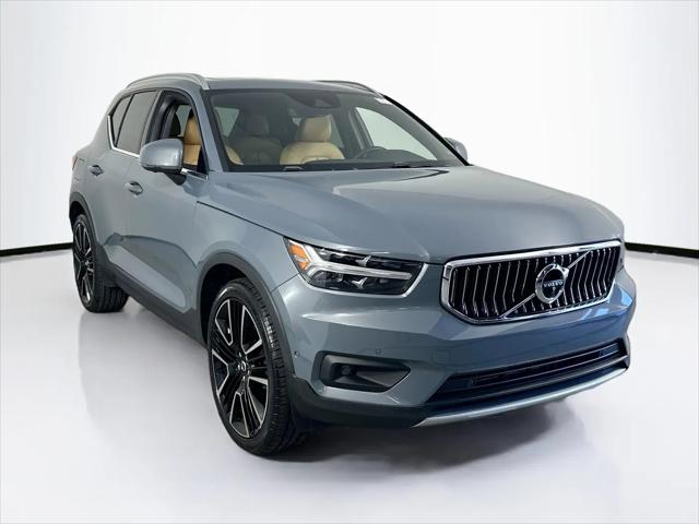 2022 Volvo XC40 T5 Inscription