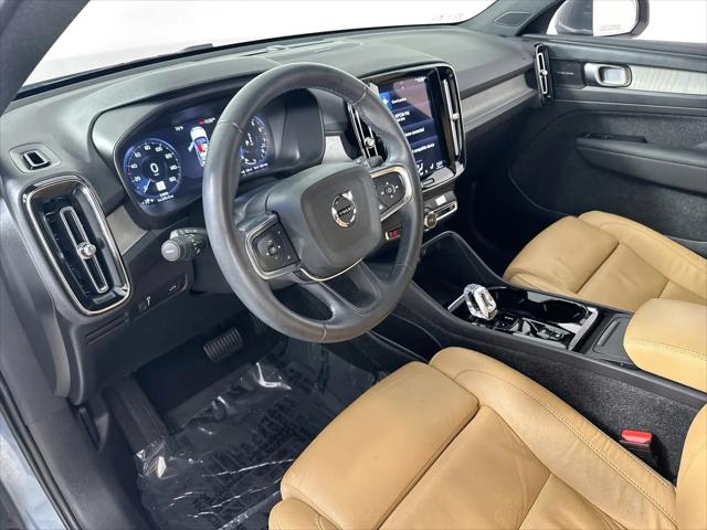 2022 Volvo XC40 T5 Inscription
