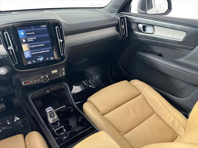 2022 Volvo XC40 T5 Inscription