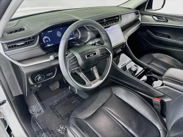 2023 Jeep Grand Cherokee Limited 4x2