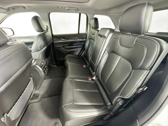 2023 Jeep Grand Cherokee Limited 4x2