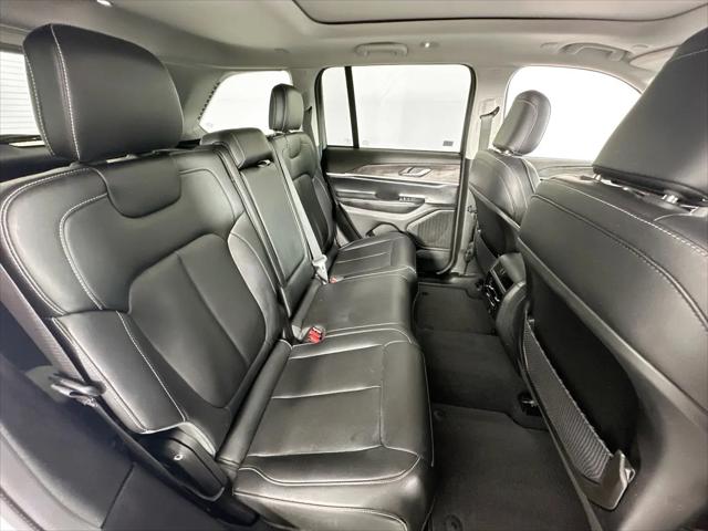 2023 Jeep Grand Cherokee Limited 4x2