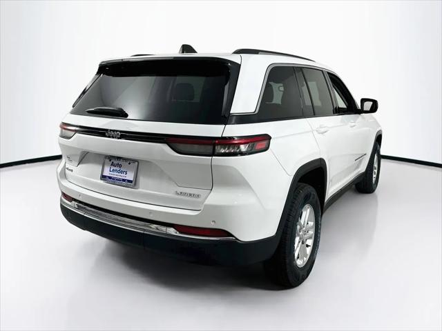 2023 Jeep Grand Cherokee Laredo 4x4