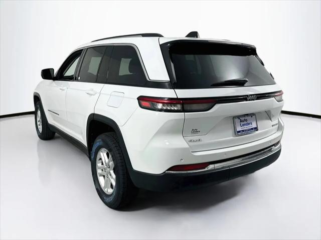 2023 Jeep Grand Cherokee Laredo 4x4