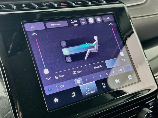 2023 Jeep Grand Cherokee Laredo 4x4