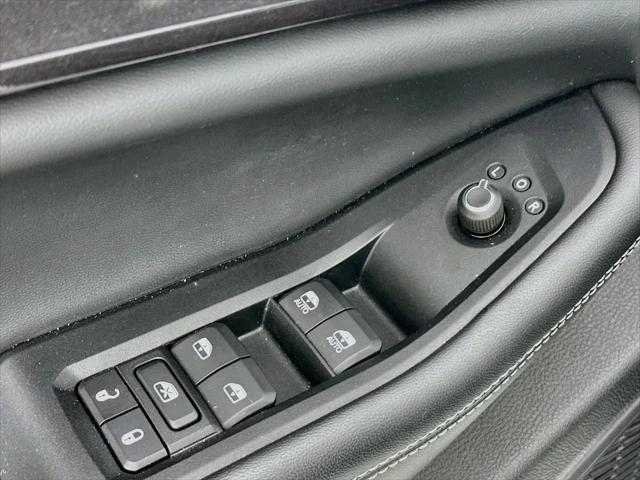 2023 Jeep Grand Cherokee Laredo 4x4