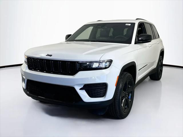2023 Jeep Grand Cherokee Altitude 4x4 for sale in Palm Harbor, FL