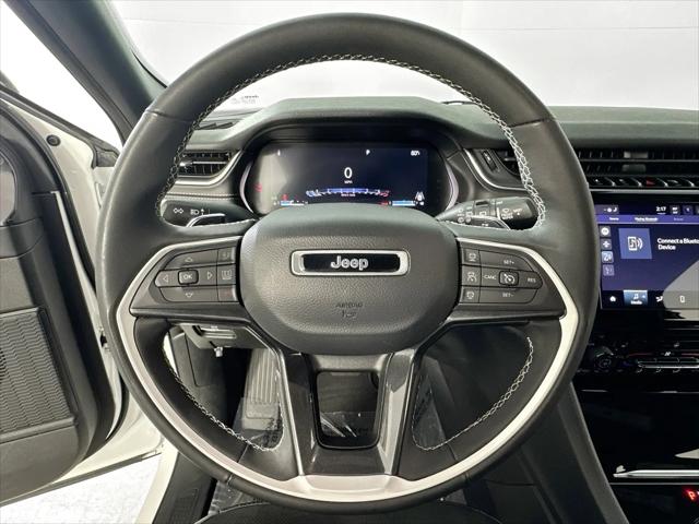2023 Jeep Grand Cherokee Altitude 4x2