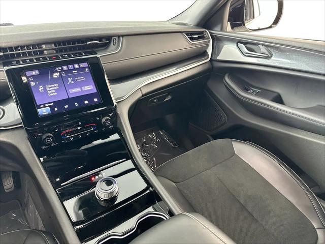 2023 Jeep Grand Cherokee Altitude 4x2