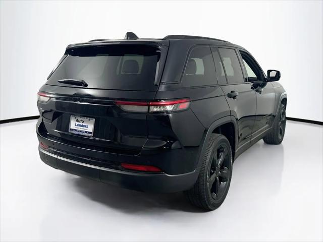 2023 Jeep Grand Cherokee Altitude 4x2