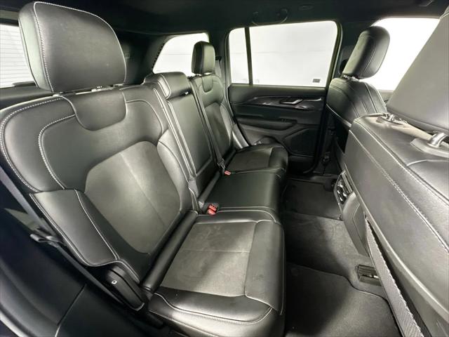 2023 Jeep Grand Cherokee Altitude 4x2