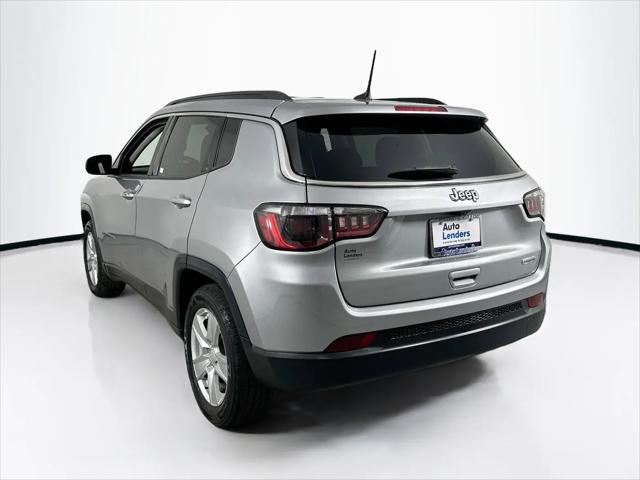 2022 Jeep Compass Latitude FWD