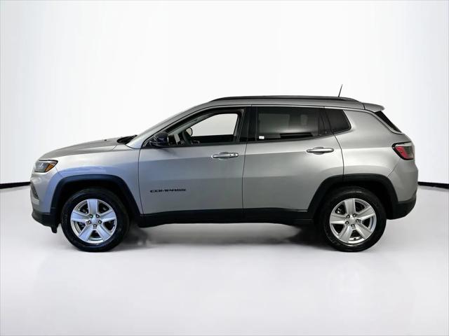 2022 Jeep Compass Latitude FWD