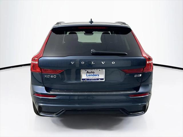 2023 Volvo XC60 B5 Ultimate Dark Theme