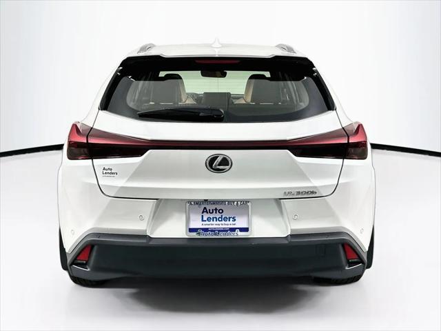 2025 Lexus 300 Premium