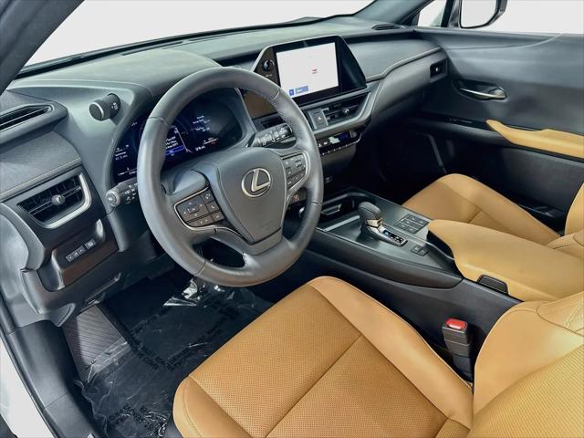 2025 Lexus 300 Premium