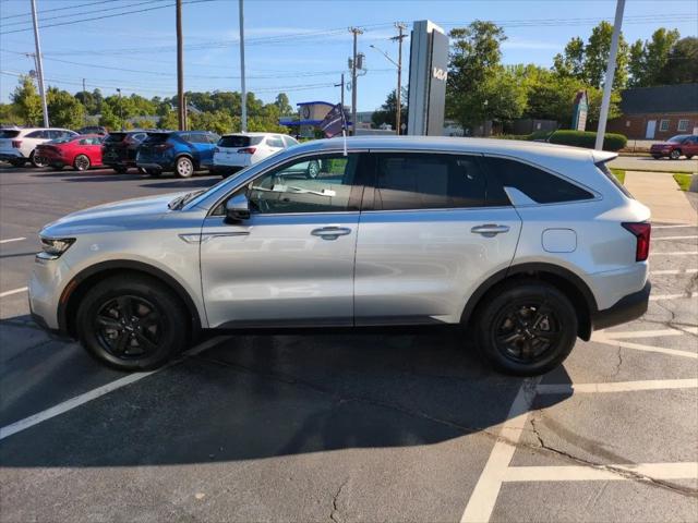 2022 Kia Sorento LX