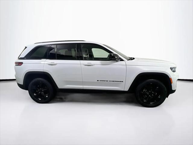 2023 Jeep Grand Cherokee Altitude 4x4
