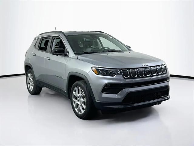 2022 Jeep Compass Latitude Lux 4x4