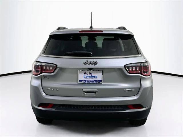 2022 Jeep Compass Latitude Lux 4x4