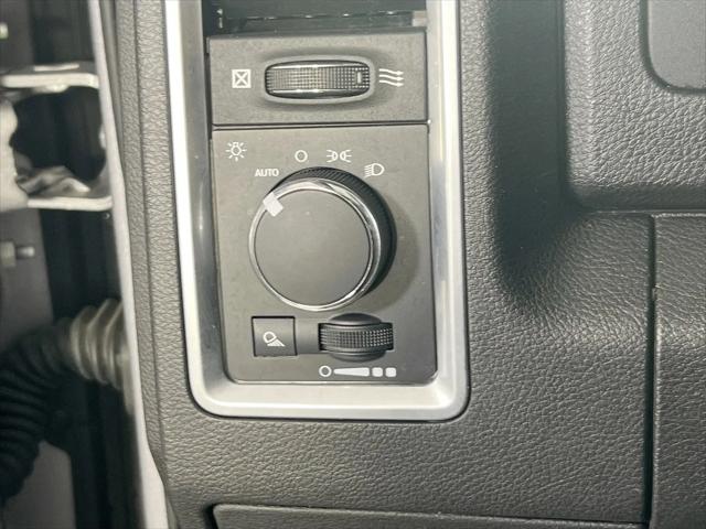 2022 Ram 1500 Classic Warlock Quad Cab 4x4 6'4" Box