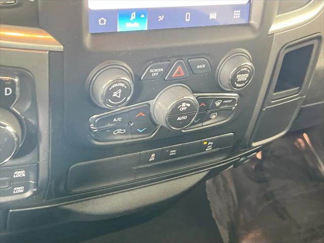 2022 Ram 1500 Classic Warlock Quad Cab 4x4 6'4" Box