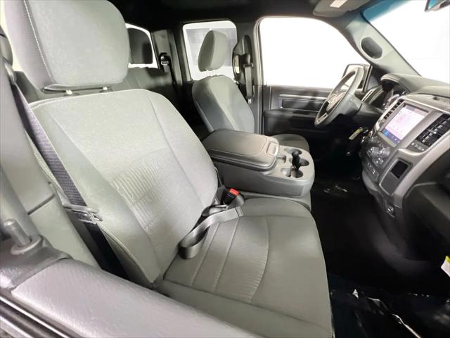2022 Ram 1500 Classic Warlock Quad Cab 4x4 6'4" Box