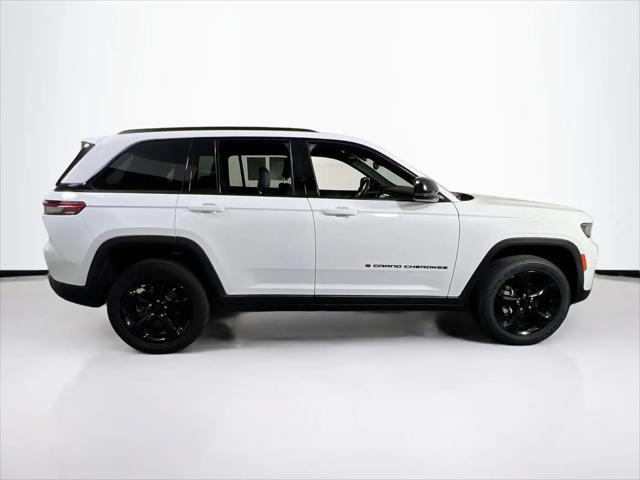 2023 Jeep Grand Cherokee Altitude 4x4