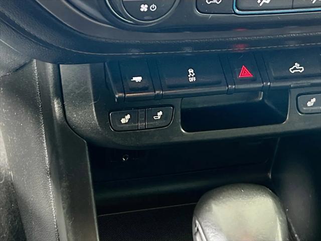 2022 GMC Canyon 4WD Crew Cab Short Box AT4 - Cloth
