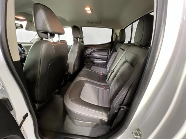 2022 GMC Canyon 4WD Crew Cab Short Box AT4 - Cloth