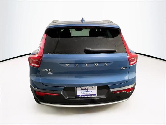 2023 Volvo XC40 B5 Core