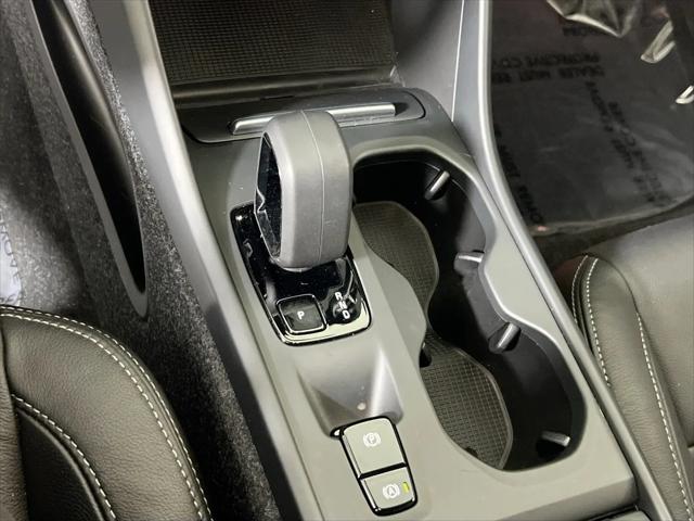 2023 Volvo XC40 B5 Core