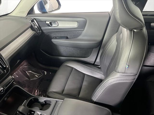 2023 Volvo XC40 B5 Core