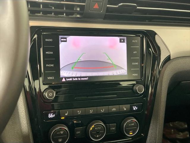 2022 Volkswagen Passat 2.0T SE