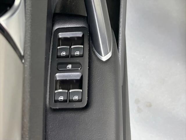 2022 Volkswagen Passat 2.0T SE