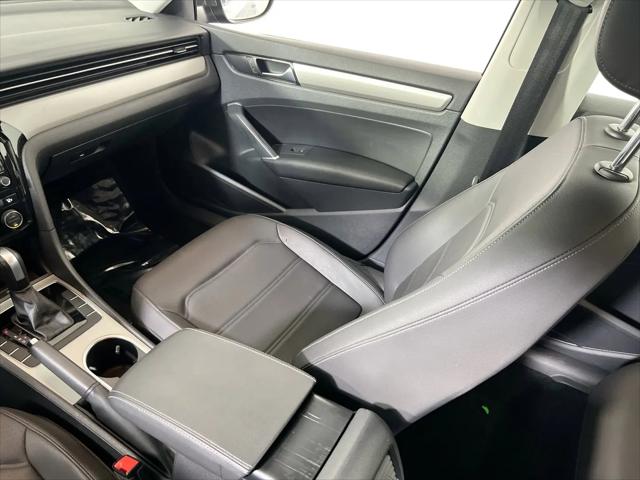 2022 Volkswagen Passat 2.0T SE