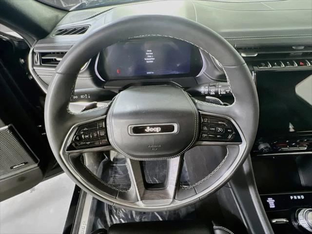2023 Jeep Grand Cherokee Overland 4x4