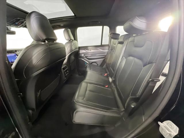2022 Jeep Grand Cherokee Overland 4x4