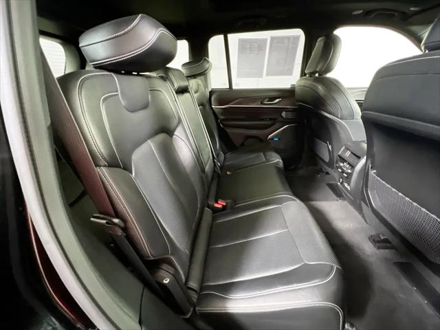 2022 Jeep Grand Cherokee Overland 4x4