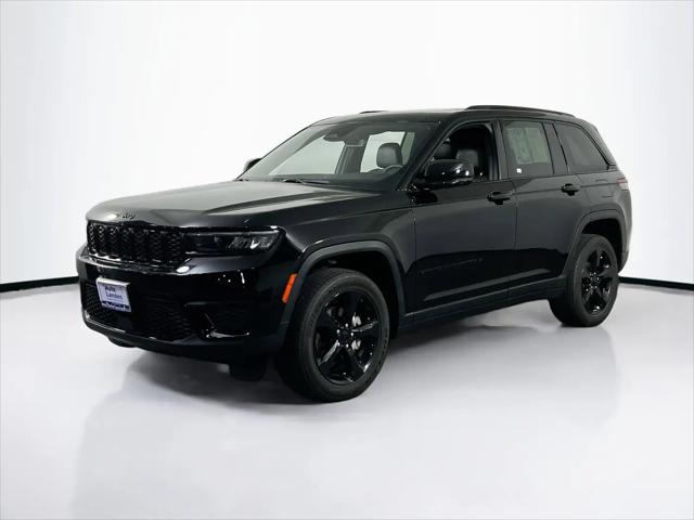 2023 Jeep Grand Cherokee Altitude 4x4 for sale in Edgemont, PA