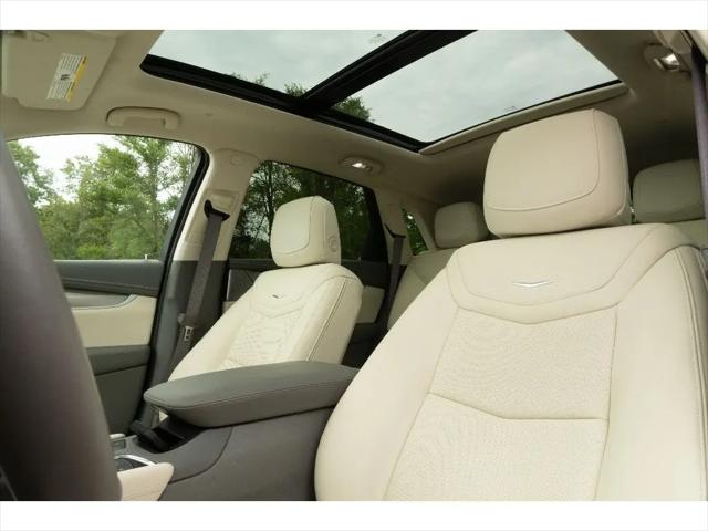 2024 Cadillac XT5 FWD Premium Luxury