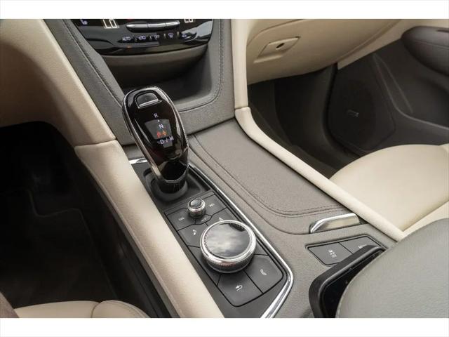 2024 Cadillac XT5 FWD Premium Luxury