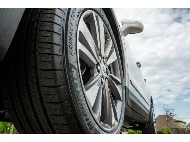 2024 Cadillac XT5 FWD Premium Luxury
