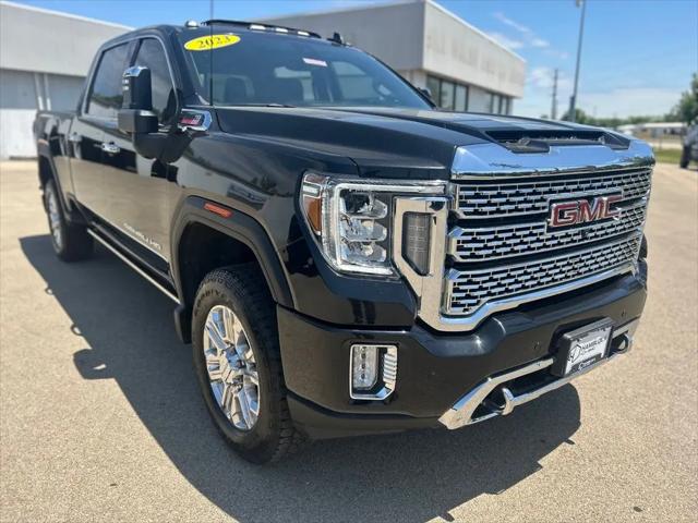 2023 GMC Sierra 3500HD 4WD Crew Cab Standard Bed Denali for sale in Ottawa, IL